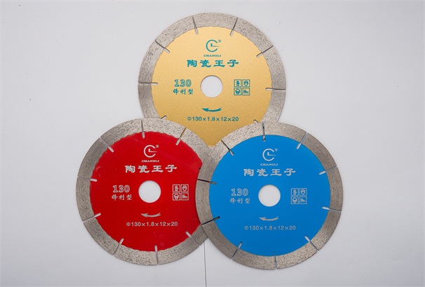 金剛石小鋸片的胎體結合劑性能需要滿足哪些要求呢？