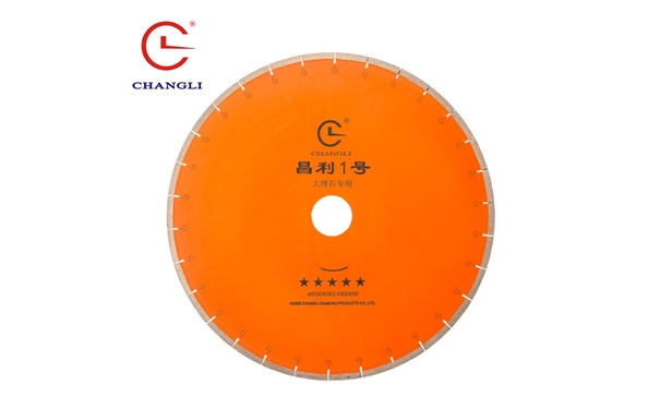 怎樣可以預防石材切割片加工的石板材產生銹斑呢？